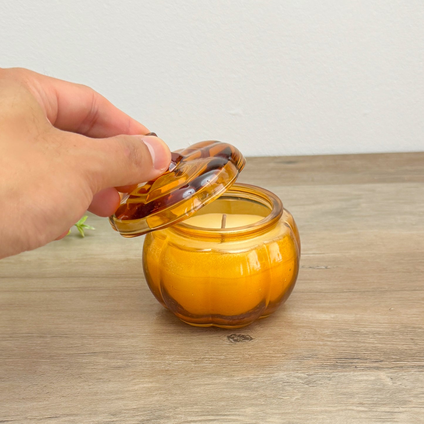Glass Pumpkin Candle in Pot - Vanilla Scented Autumn Candle
