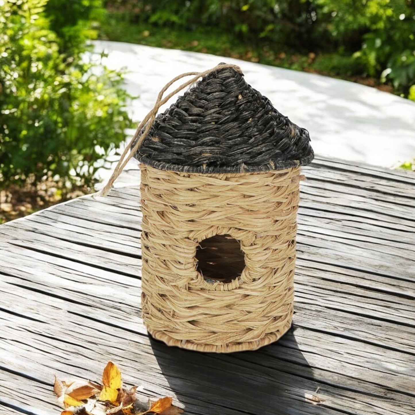 Rattan Bird House – Natural Garden Nesting Box & Gift for Gardeners