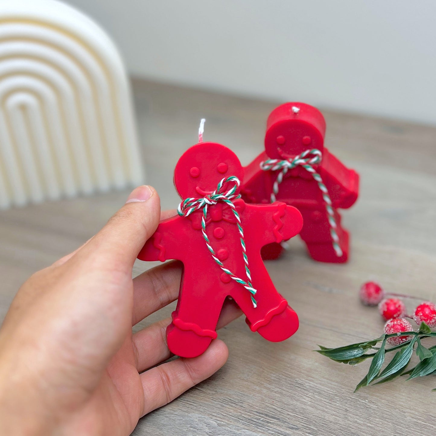 Red Gingerbread Christmas Candle - Festive Gingerbread Scented Candles