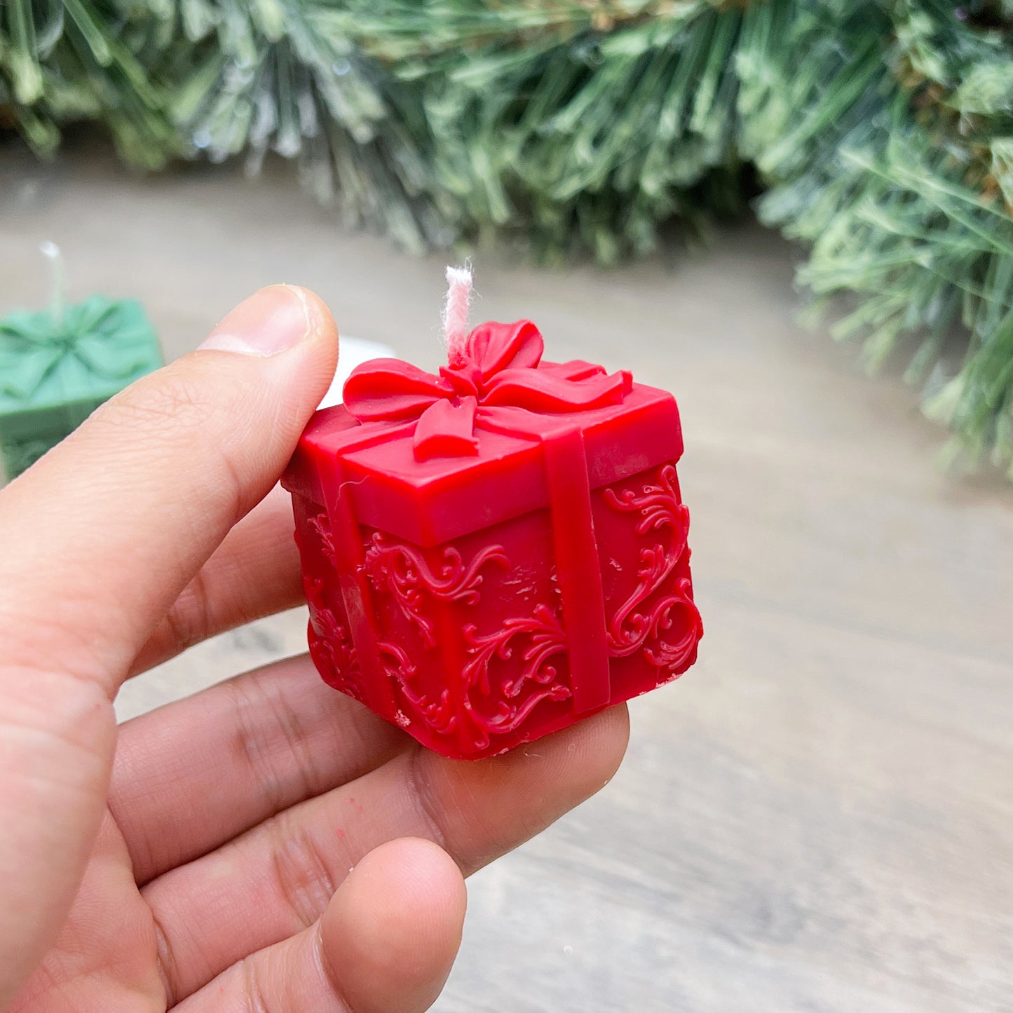 Christmas Present Candle - Festive Gift Wrapped Tealight Candles