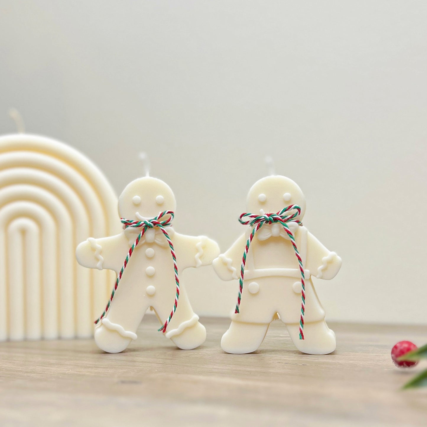 Christmas Gingerbread Man Candle - Gingerbread Scented White Christmas Candles