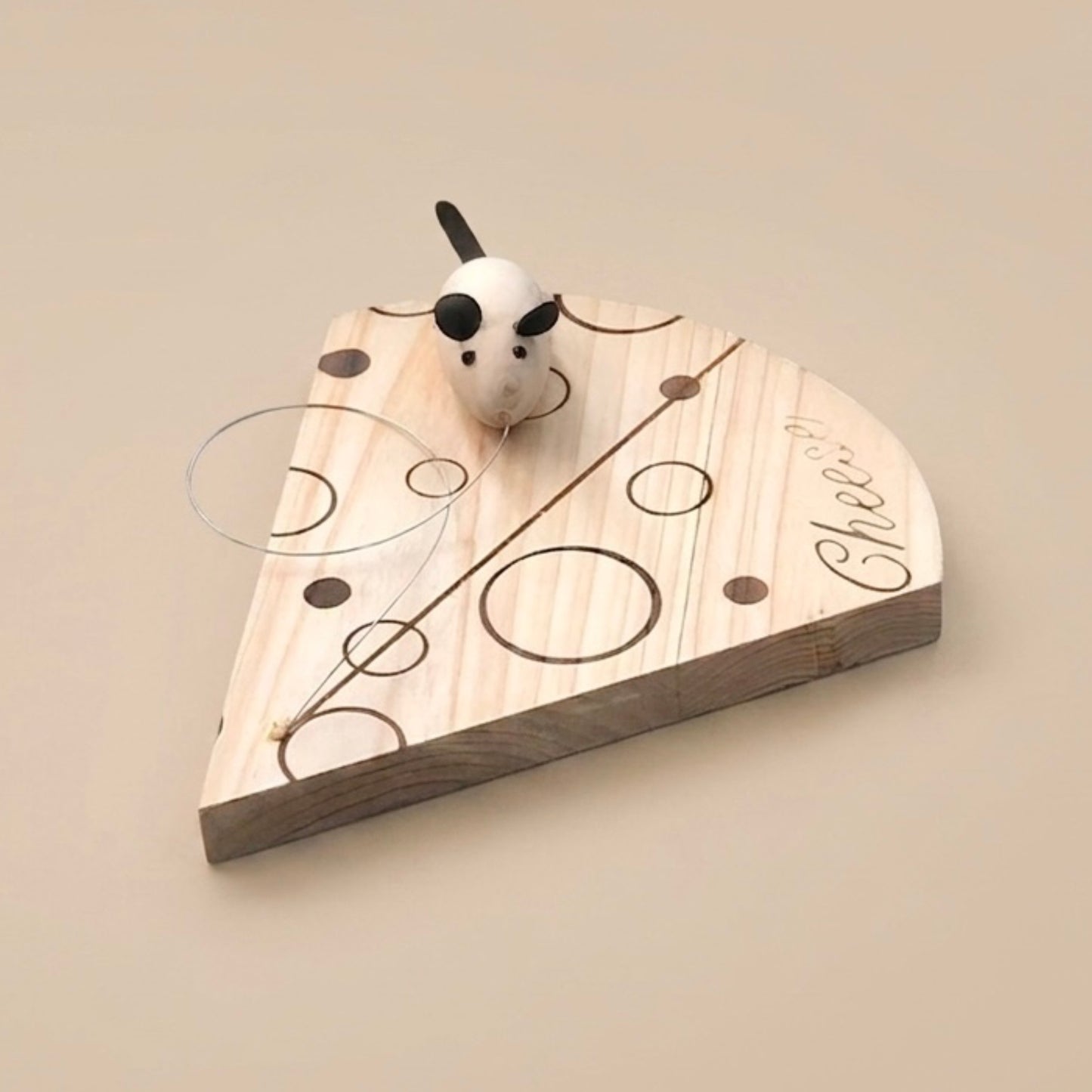 Cheese Board with Wire & Mouse - Cheese Serving Board with Cheese Cutter