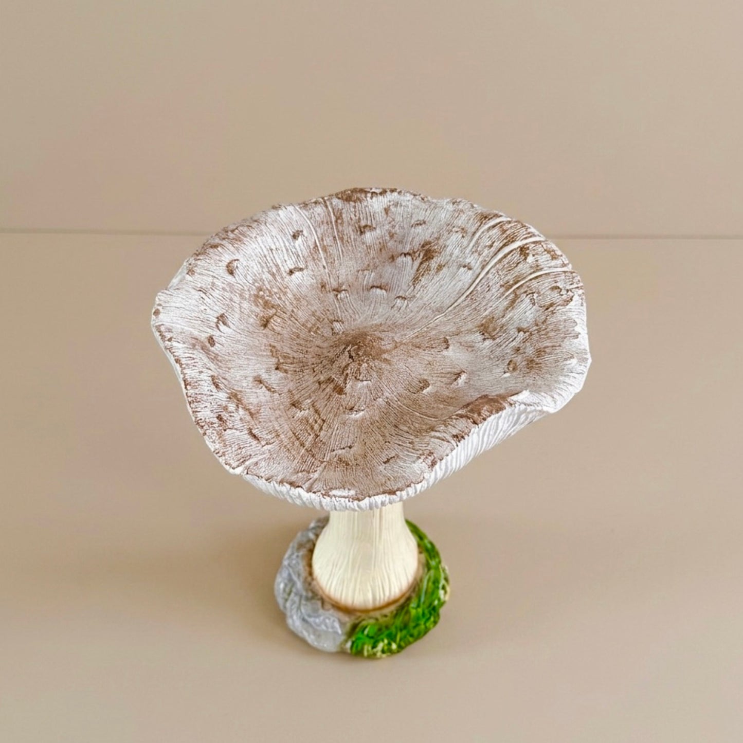 White Mushroom Bird Bath & Bird Feeder – Garden Ornament