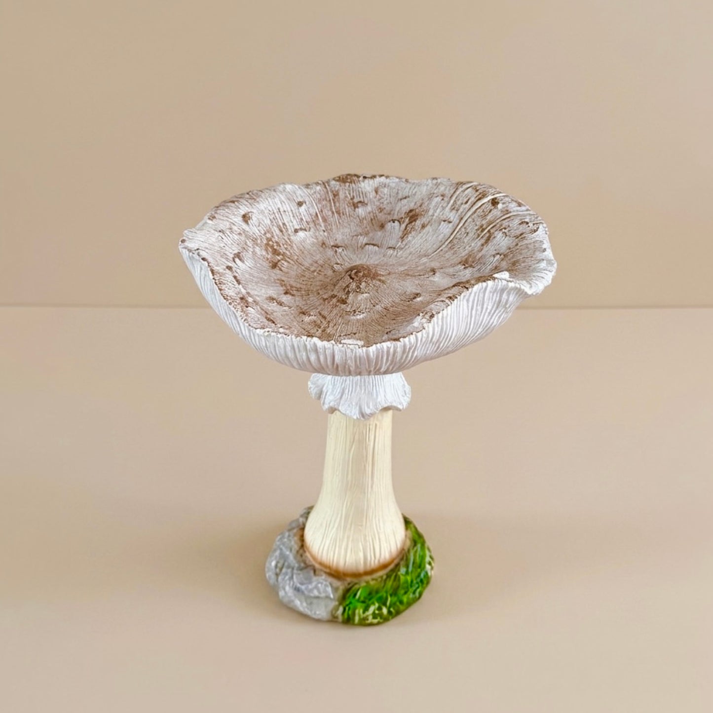 White Mushroom Bird Bath & Bird Feeder – Garden Ornament
