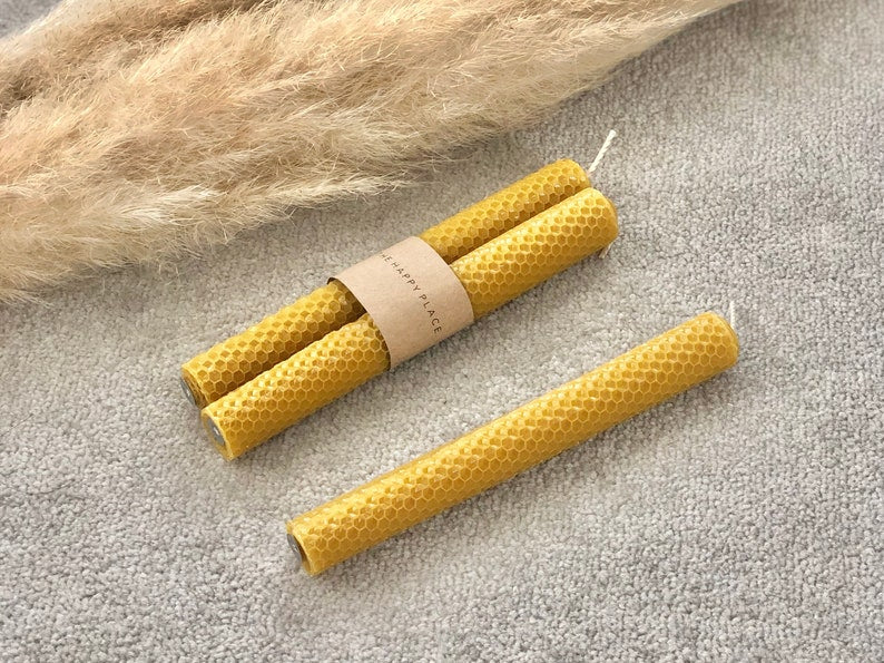 Natural Beeswax Dinner Candles - Set of 2 Honey Scented Taper Candles