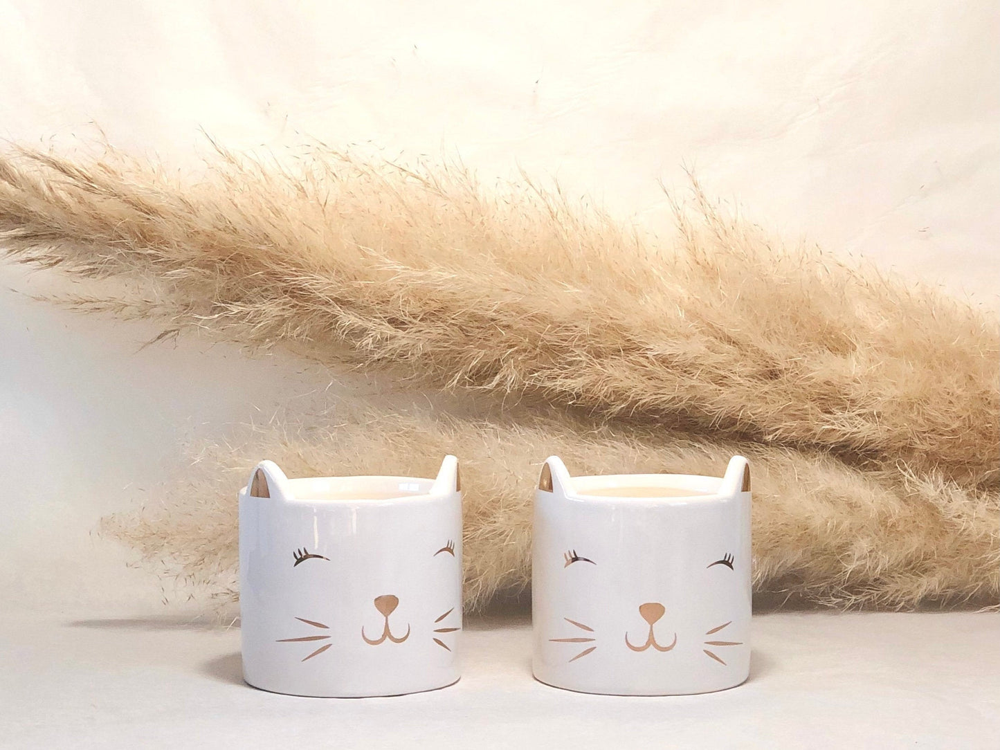 Cat Face Linen Fresh Scented Candle