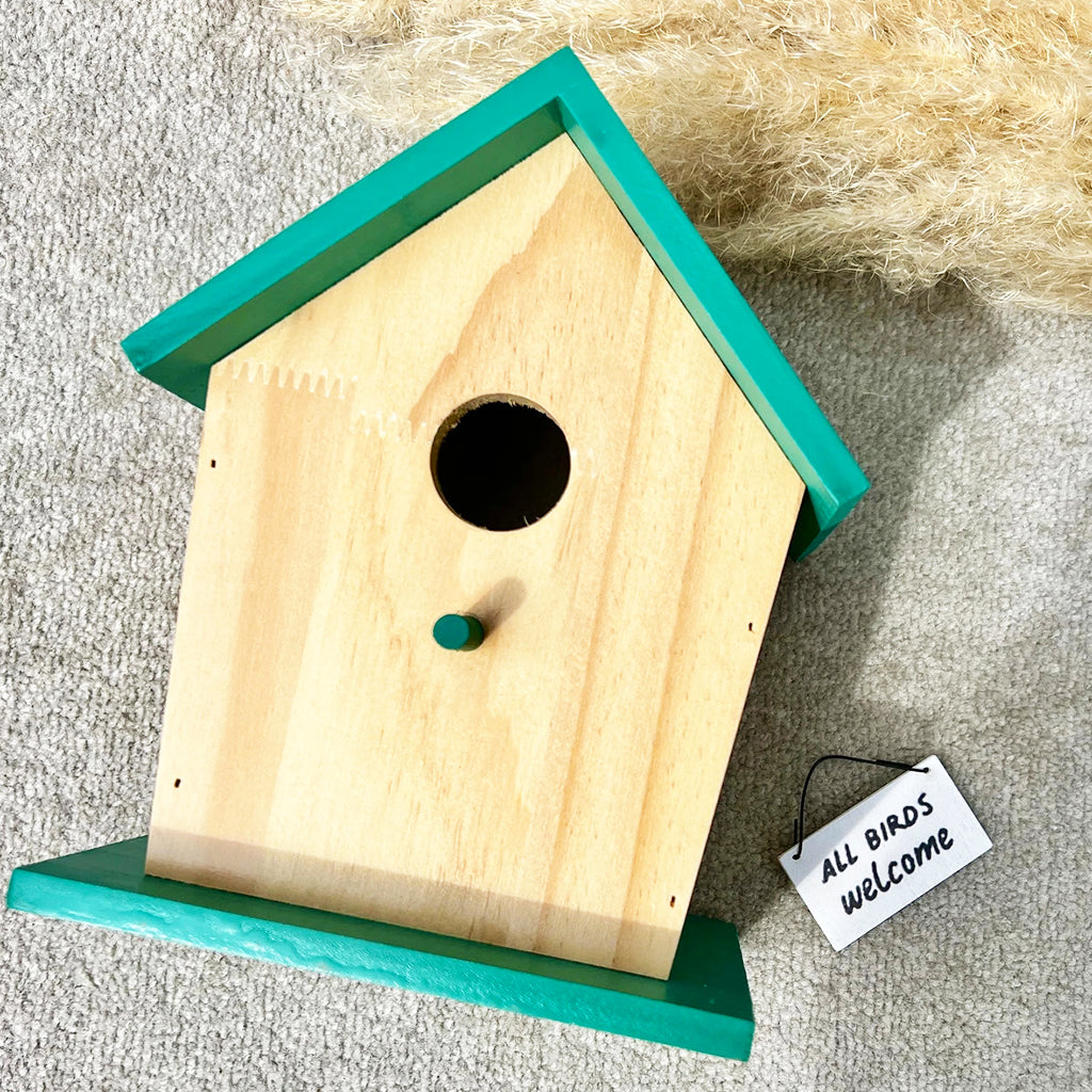 Wooden Garden Bird House - Wildlife Shelter - Garden Decoration